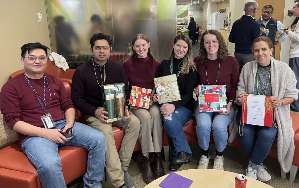 Seto lab members at holiday party